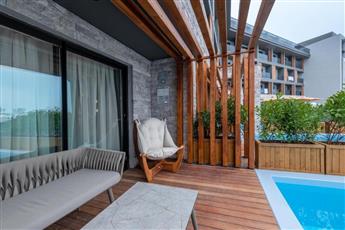 Lago Hotel 5*