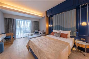 Lago Hotel 5*