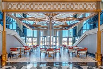 Lago Hotel