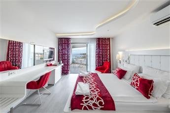 Laguna Beach Alya Resort & Spa