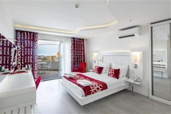 Laguna Beach Alya Resort & Spa
