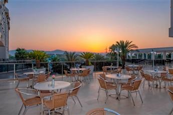 Lake & River Side Hotel & Spa
