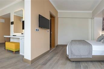 Lalila Blue Suites 5*