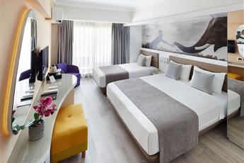 Lalila Blue Suites 5*