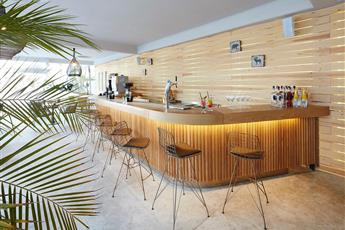 Lalila Blue Suites
