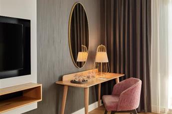 Lara Barut Collection 5*