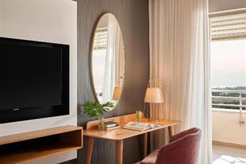 Lara Barut Collection 5*