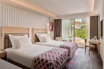 Lara Barut Collection 5*