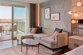 Lara Barut Collection 5*