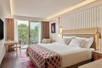 Lara Barut Collection 5*