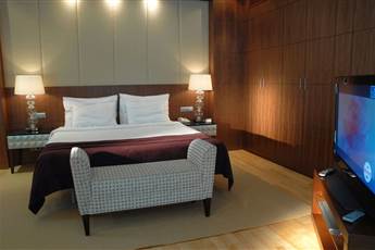 Lara Barut Collection 5*