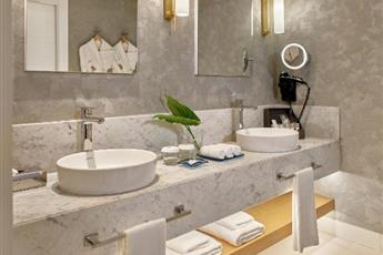 Lara Barut Collection