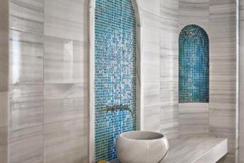 Lara Barut Collection