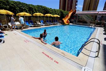 Lara Dinc Hotel