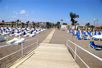 Lara Dinc Hotel