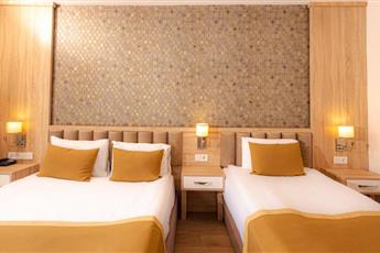 Lara Garden Hotel 4*