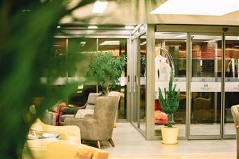 Laren Sea Side Hotel Spa