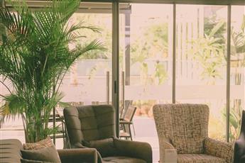 Laren Sea Side Hotel Spa