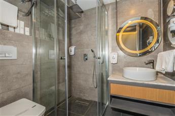 Laren Sea Side Hotel Spa