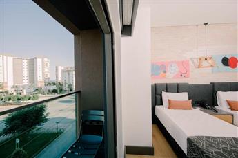 Laren Sea Side Hotel Spa
