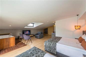 Laren Sea Side Hotel Spa