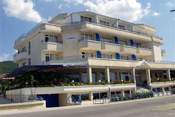 Larisa 1&2 Hotel 3* Larisa 1&2 Hotel 3*
