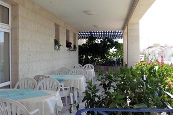 Larisa 1&2 Hotel 3* Larisa 1&2 Hotel 3*