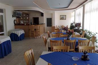 Larisa 1&2 Hotel 3* Larisa 1&2 Hotel 3*