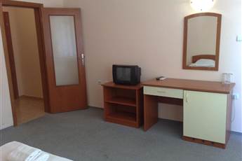 Larisa 1&2 Hotel 3* Larisa 1&2 Hotel 3*