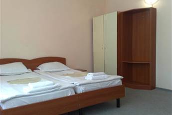 Larisa 1&2 Hotel 3* Larisa 1&2 Hotel 3*