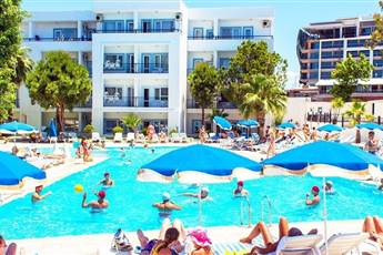 Larissa Beach Club Side 4* Larissa Beach Club Side 4*