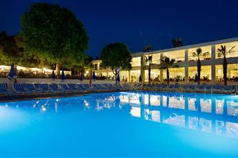 Larissa Beach Club Side 4* Larissa Beach Club Side 4*