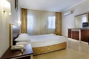 Larissa Beach Club Side 4* Larissa Beach Club Side 4*