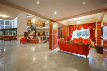 Larissa Inn Hotel 4*