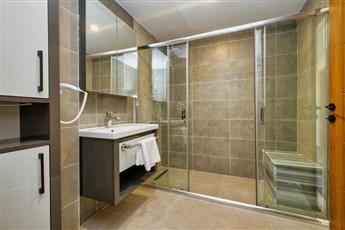 Laristone Suite Spa Hotel 4*