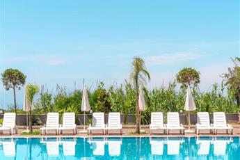 Laristone Suite Spa Hotel 4*