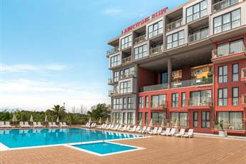 Laristone Suite Spa Hotel 4*