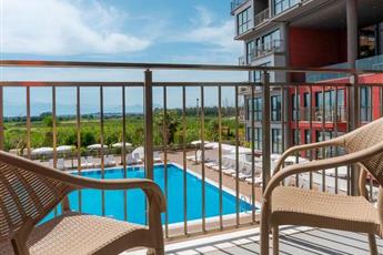 Laristone Suite Spa Hotel 4*