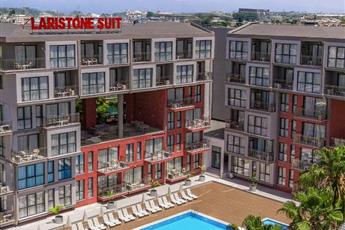 Laristone Suite Spa Hotel