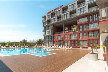 Laristone Suite Spa Hotel