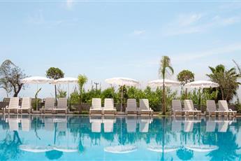 Laristone Suite Spa Hotel