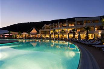 Latanya Park Resort 4*