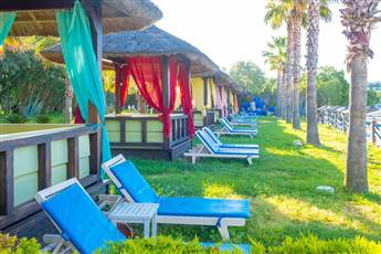 Latanya Park Resort 4*