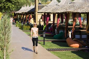 Latanya Park Resort 4*