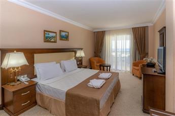 Latanya Park Resort