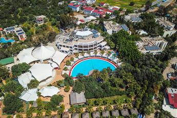 Latanya Park Resort