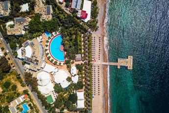Latanya Park Resort