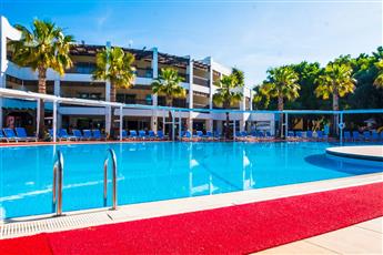 Latanya Park Resort