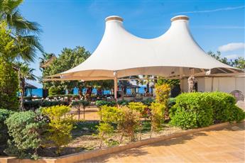 Latanya Park Resort