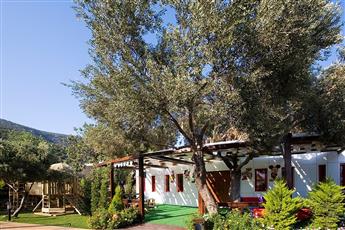 Latanya Park Resort